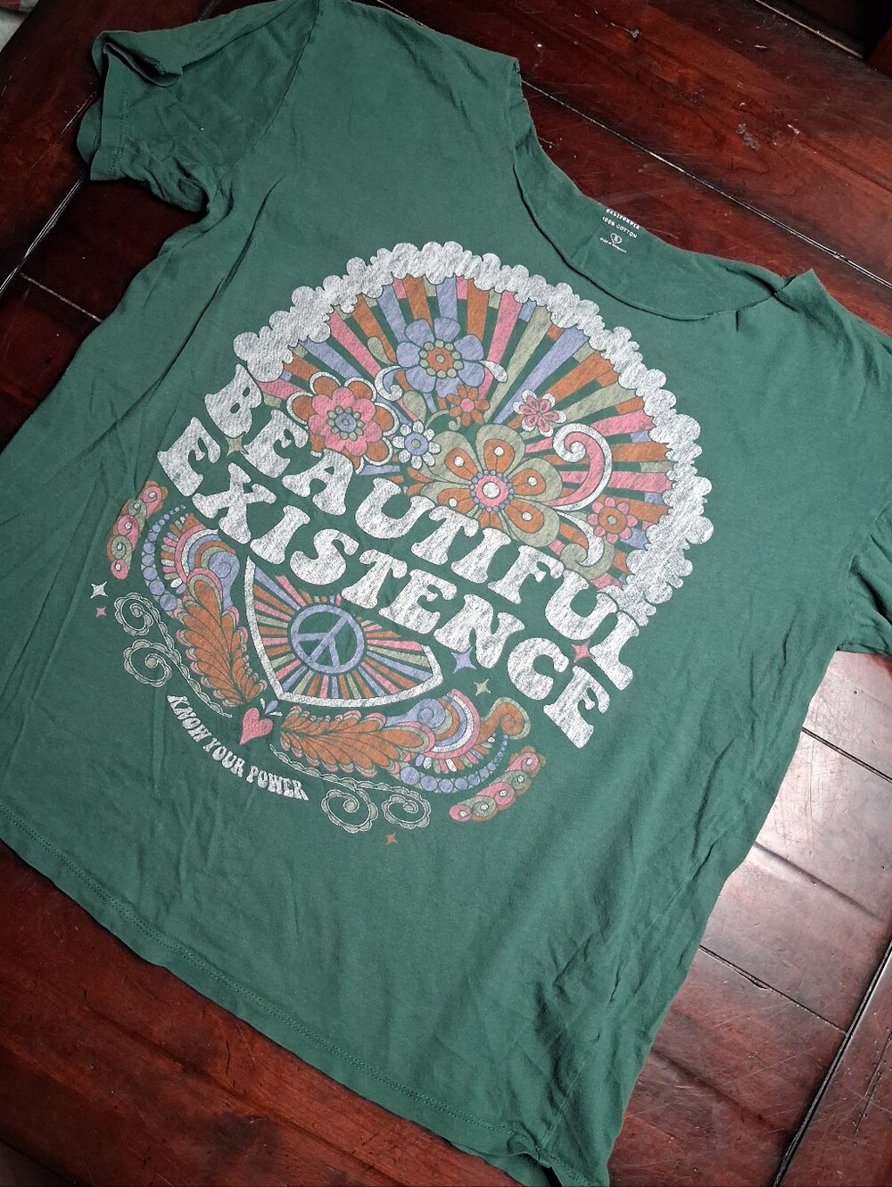 Hollister Forest Green Short Sleeve Tee with Retro Multi-Color Graphic